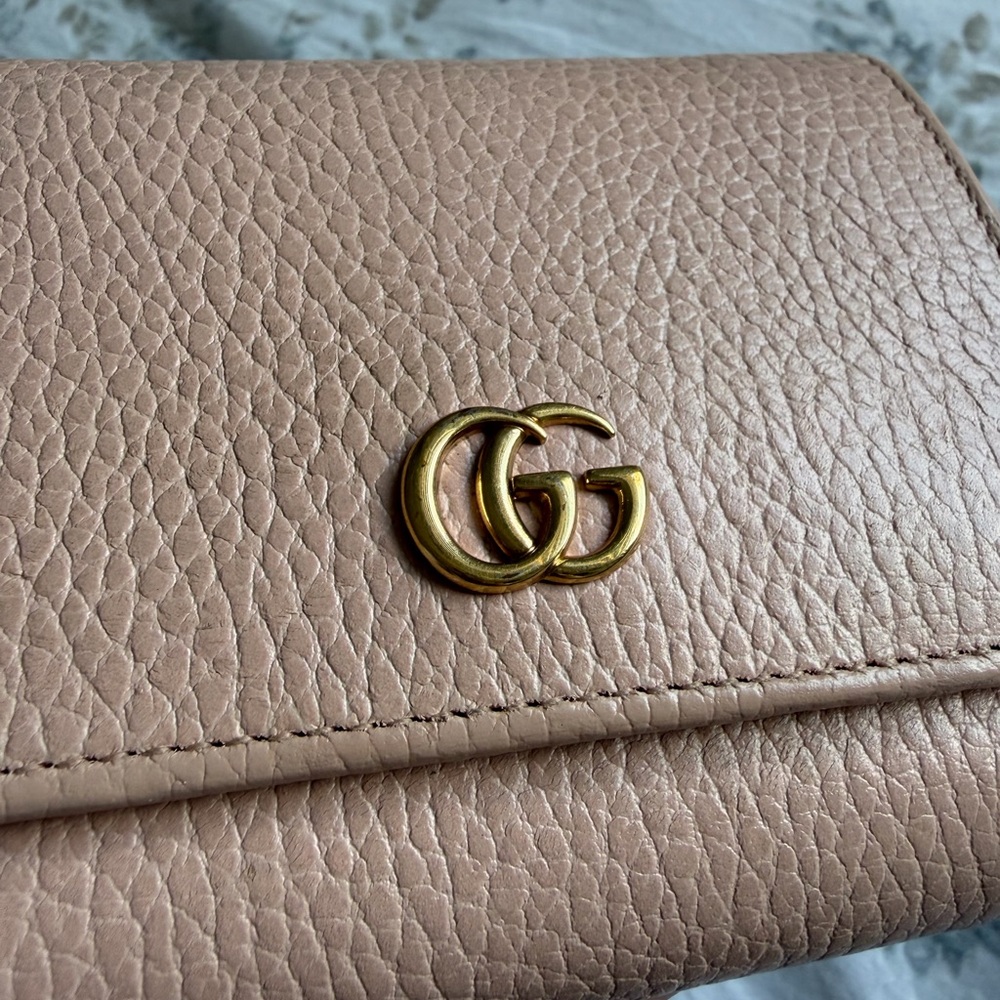 Authentic Gucci GG Marmont Blush Pink Leather Compact Wallet - Picture 4 of 17